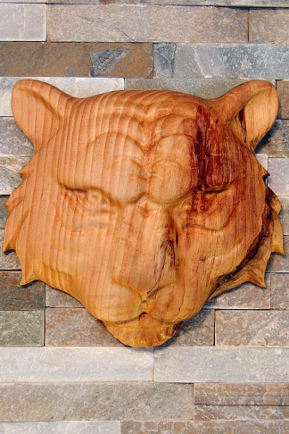 Gravure 3D d'une tête de tigre en bois de Pin